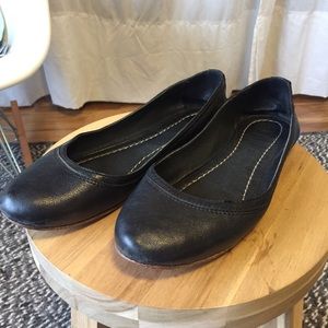 Carson Ballet Frye Flats Size 7.5